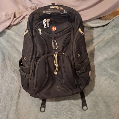 Mochila todo en uno Swiss Gear modelo 3760 ScanSmart TSA compatible con computadora portátil, negra Foto 1 de 4