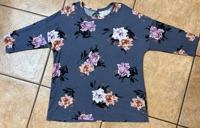 Túnica Torrid 2X Top Super Suave Felpa Floral Índigo Manga 3/4 Cuello Redondo Longitud Foto 1 de 4
