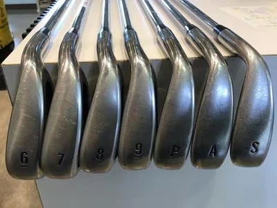 NIKE Iron Set VICTORY RED FULL CAVITY 6.7.8.9.P.A.S NS PRO 950GH Flex S - Image 1 of 4