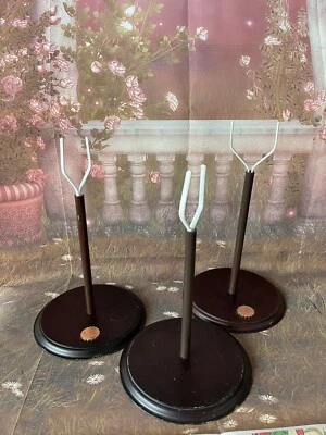 Lot of 3 Stand wood brown for Vintage Antique Doll Poupee Ancienne Bambola - Immagine 1 di 4