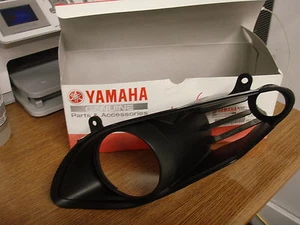 *YAMAHA HEADLIGHT RING PROTECTION- 90891-20172-00* - Imagen 1 de 2