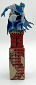 Estatua de Batman Multiparte DC Collectibles Edición Limitada No. 1929/5000 (Nuevo) - Imagen 1 de 11