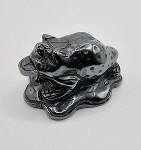 Hematite Money Toad - Hand Carved Semi-precious Stone - Picture 1 of 1