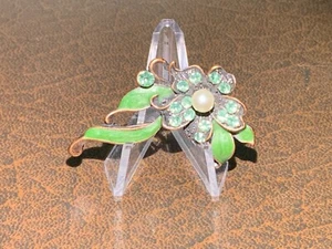 Blumenbrosche mit grünen Strasssteinen & Emaille - Bild 1 von 4