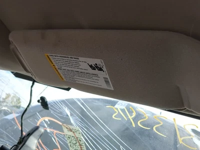 2003-2007 Gmc Sierra 1500 пассажирский солнцезащитный козырек зеркало правый солнцезащитный козырек V651T - Изображение 1 из 4