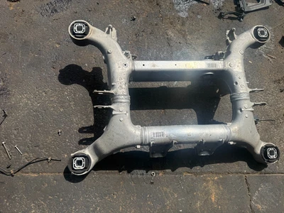 BMW 640I 650I 550 535 F10 F12 OEM 11-17 ЗАДНИЙ ПОДРАМНИК ПОПЕРЕЧНАЯ ПОДСТАВКА - Изображение 1 из 3