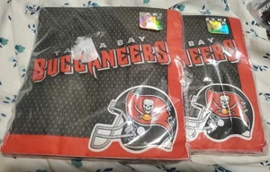 NFL TAMPA BAY BUCCANEERS tovaglioli festa calcio confezione da 32 DesignWare (quadrato 6") - Foto 1 di 3
