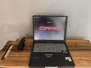 Vintage Compaq Armada M700 Laptop P3 @ 700 MHz Windows 2000 READ. - Picture 1 of 10