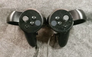 Meta Oculus Rift CV1 Touch Controllers (Left & Right - Pair) (C18B1) - Picture 1 of 6