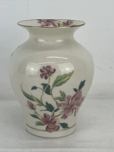 Lenox Barrington Collection Flared Vase 5 1/2" Gold Trim & Pink Flowers - Picture 1 of 6