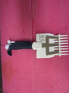 Gilson - PIPETMAN P10 8 Channel Pipette 05-10uL - Picture 1 of 16