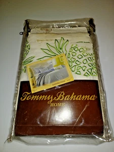 Tommy Bahama Bahama Cove cuscino euro ananas cucito finta - Foto 1 di 2