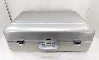 Vintage Zero Halliburton Aluminum Suitcase Silver 26x18x8 Combo Lock Luggage - Image 1 of 4