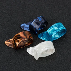 10pcs 0.71mm Large Celluloid Guitar Thumb Pick Picks Plectrums Random Color Kit - Bild 1 von 12