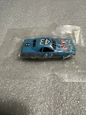 NASCAR 2004 General Mills Hot Wheels Die Cast Car Cereal Premium Pequeno Novo/B206 - Imagem 1 de 4