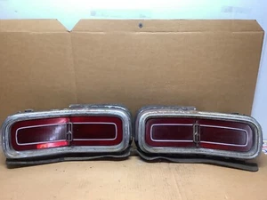 Oldsmobile Royale Delta 88 1973 conjunto de luces traseras derecha e izquierda usado OEM - Imagen 1 de 10