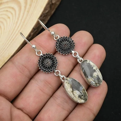 Pendiente de joyería de plata de ley 925 hecho a mano de coral fósil negro tamaño de regalo 2,65" Foto 1 de 4