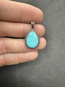 Lotto gioielli con ciondolo turchese 925 argento sterling 925 vintage 5,1 g B - Foto 1 di 7