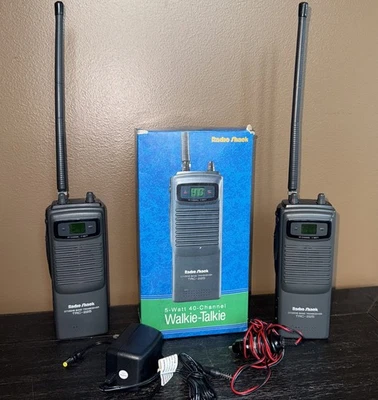 Radio Shack TRC-225 Walkie Talkie 40 Canales CB Transceptor De Colección Juego de 2 Foto 1 de 4