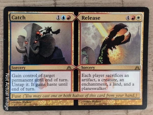 Magic MTG Dragon's Maze Singles - Mix & Match cards to save up to 35%! - Picture 1 of 24