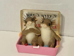 Charming Tails "We Have A Long Lashing Friendship" - 89/321 - Resin Mäuse Figur - Bild 1 von 8