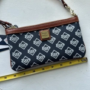Dooney & Bourke MLB Tampa Bay Rays Slim Wristlet , Navy Wallet Purse - Picture 1 of 10
