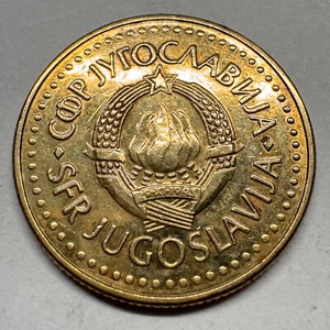 1985 Yugoslavia 5 Dinars - Beautiful Coin - #A-034 - Picture 1 of 2