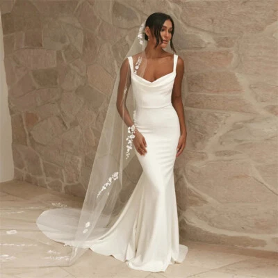 Elegantes vestidos de novia de sirena de satén cuello cuadrado sin mangas tren vestidos de novia Foto 1 de 4