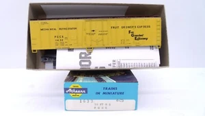 Athearn HO 50' Fruit Growers Express Outside Braced Plug Door Reefer Train Kit - Picture 1 of 9