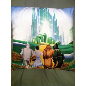 Wizard of Oz Throw Pillow Tinman Dorothy Lion Scarecrow Yellow Brick Road Gift - Picture 1 of 3