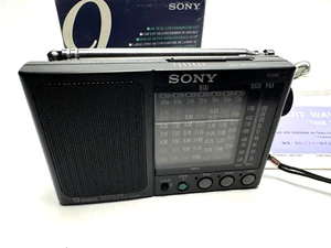 Sony ICF-SW20 FM/MW/SW 9 Band Receiver Radio w/ OG Box + Access. Partial Working - Imagen 1 de 8