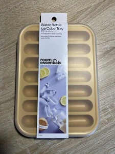 2: Bandeja de cubitos de hielo para botellas de agua de silicona con tapa 14 ranuras, Room Essentials - Imagen 1 de 3