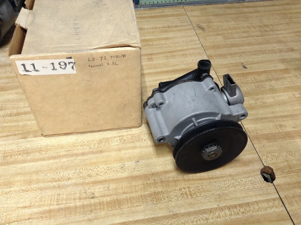 Smog Pump 11-197 fits TOYOTA CROWN L6 2.3L  (2M engine)1968-1973 - Image 1 of 4