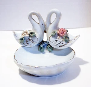 Dish Trinket Jewelry Soap Dish Kissing Swans w/Roses Unbranded Porcelain China - Picture 1 of 7