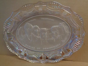 Fostoria American Milestones Mount Rushmore Iridescent Glass Plate - Picture 1 of 1