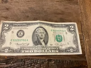 1976 $2 Dollar Bill E series - Picture 1 of 2