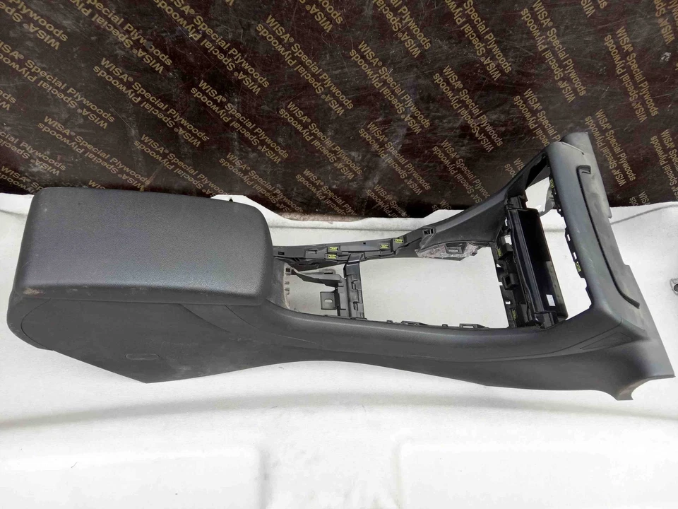 Citroën C5 III RD reposabrazos 2.00 gasolina 103kw 2008 11439297 Foto 1 de 1