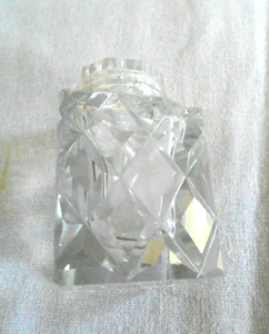 Vintage Lead Cut Crystal Diamond Pattern single Salt Shaker - Picture 1 of 5