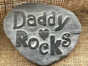 ¡Dad Rocks! Daddy Rocks, Perfecto Hecho a Mano Día del Padre Regalo Regalo, Hecho a Mano - Imagen 1 de 3