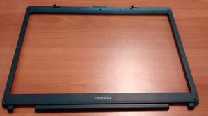 Cornice Display LCD Toshiba Satellite A100 V000060010 6070B0082201 OTTIMO USATO - Imagen 1 de 2