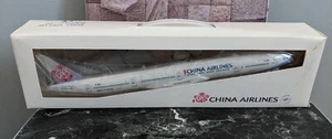 China Airlines - Boeing 777-300 - Risesoon  Passenger Airplane ABS - 1:200 - New - Picture 1 of 5