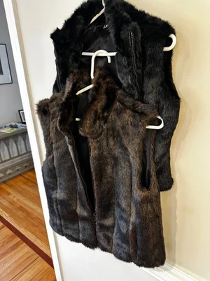 RW75 2 chalecos de piel sintética marrón y negro accesorios Cejón nunca usados talla S Foto 1 de 4