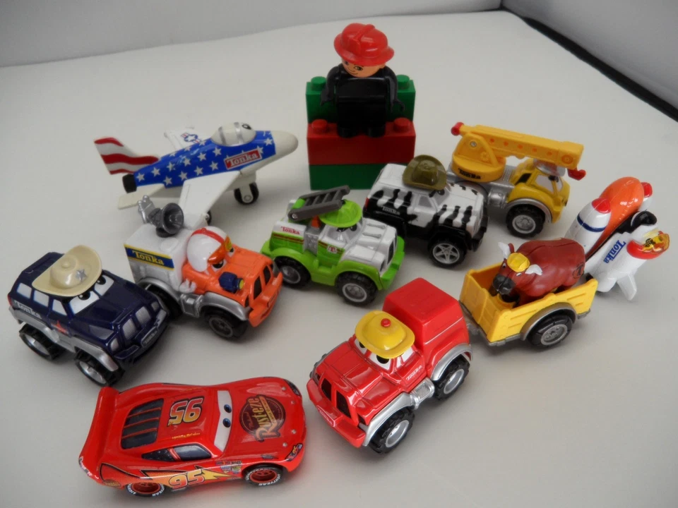 Maisto Tonka 2000 Hasbro Lil Chuck & Friends Lot Of 11 Collectible Vintage Toys - Image 1 of 4
