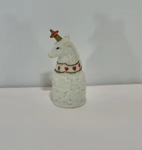 VTG Enesco 1985 Porcelain Bisque Unicorn Thimble with Hearts 2 Inches Tall 80s - Picture 1 of 7