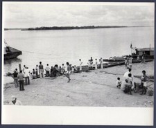 LETITICIA, COLUMBIA small boats on Amazon River 1976 ORIG PHOTO South America