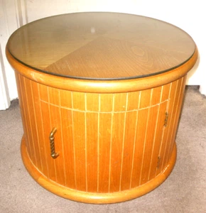 VINTAGE RETRO THOMASVILLE 20" x 15" ROUND WOODEN COFFEE TABLE #16431 w/GLASS TOP - Picture 1 of 15