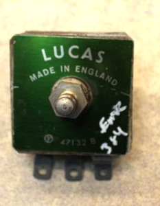 LUCAS BSA TRIUMPH TRI 3TA 5TA T21 T100 REGULATOR/RECTIFIER FSX1849B OEM VINTAGE - Picture 1 of 5