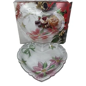 Holiday Heart & Poinsettia Servierplatte/-teller: Savoir Vivre - Holiday Spirit - Bild 1 von 9