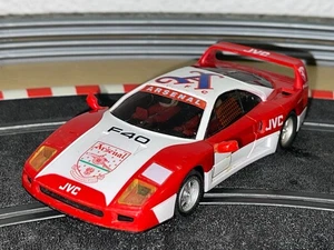 1592- Scalextric Hornby Ferrari F40 Arsenal FC JVC The Gunners red white C2151 - Bild 1 von 3