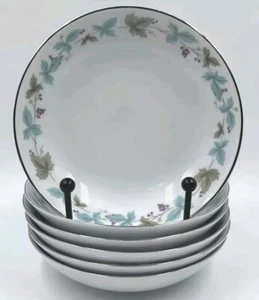 6 Vintage Fine China of Japan #6701 Pattern Grapevine 5-1/2" DESSERT BOWLS - Picture 1 of 6